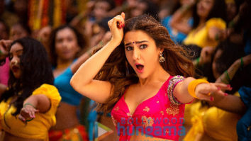 Movie stills of the movie Coolie No.1