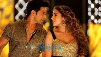 Movie Stills Of The Movie Coolie No. 1