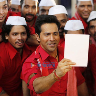 Movie stills of the movie Coolie No.1