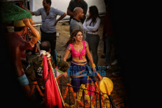 On the sets of the movie Coolie No.1