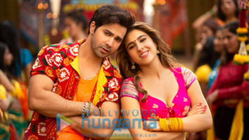 Movie stills of the movie Coolie No.1