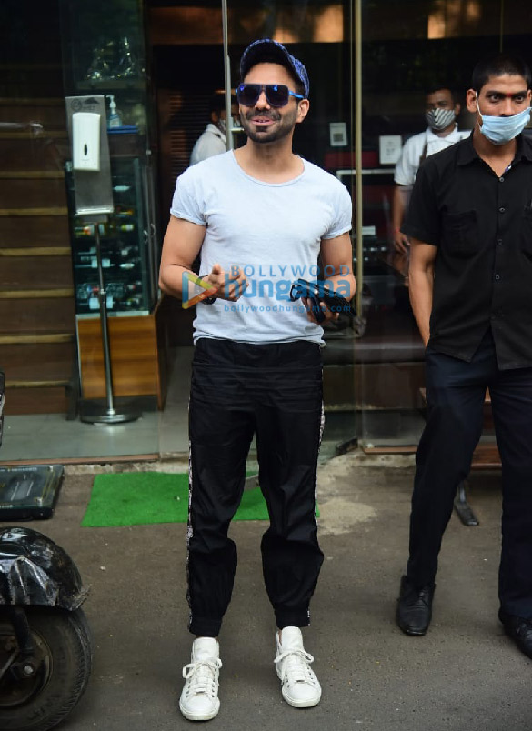 photos aparshakti khurrana spotted at silver beach cafe juhu 1