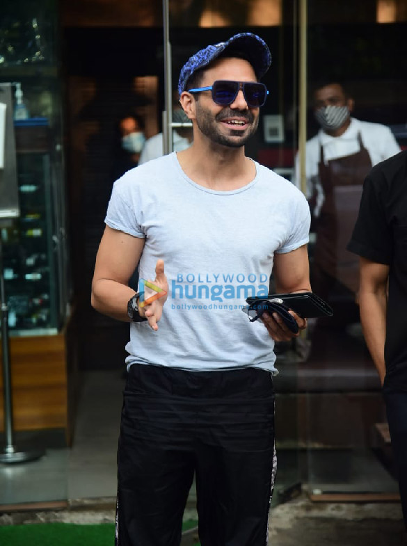 photos aparshakti khurrana spotted at silver beach cafe juhu 2