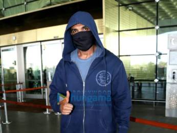 Photos Arjun Kapoor, Chunky Pandey, Sonu Sood and others snapped at the airport