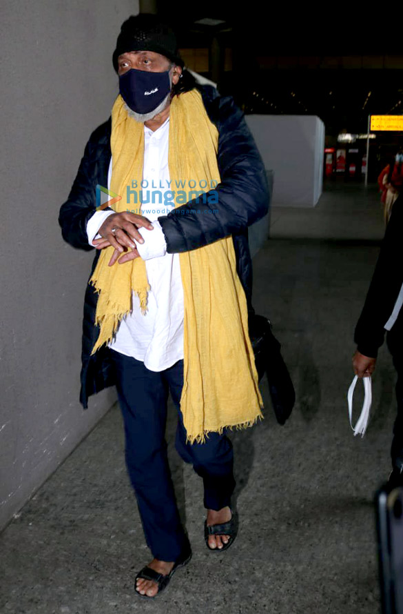 photos arjun kapoor and mithun chakraborty snapped at the airport 4
