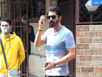Photos: Arjun Rampal snapped at dubbing studio in Bandra