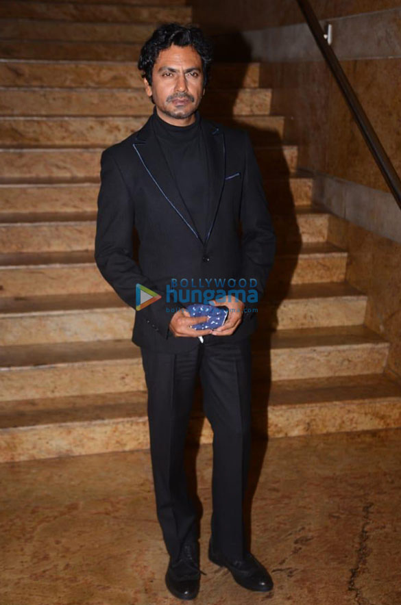 photos celebs snapped at midday showbiz icon awards 2020 005