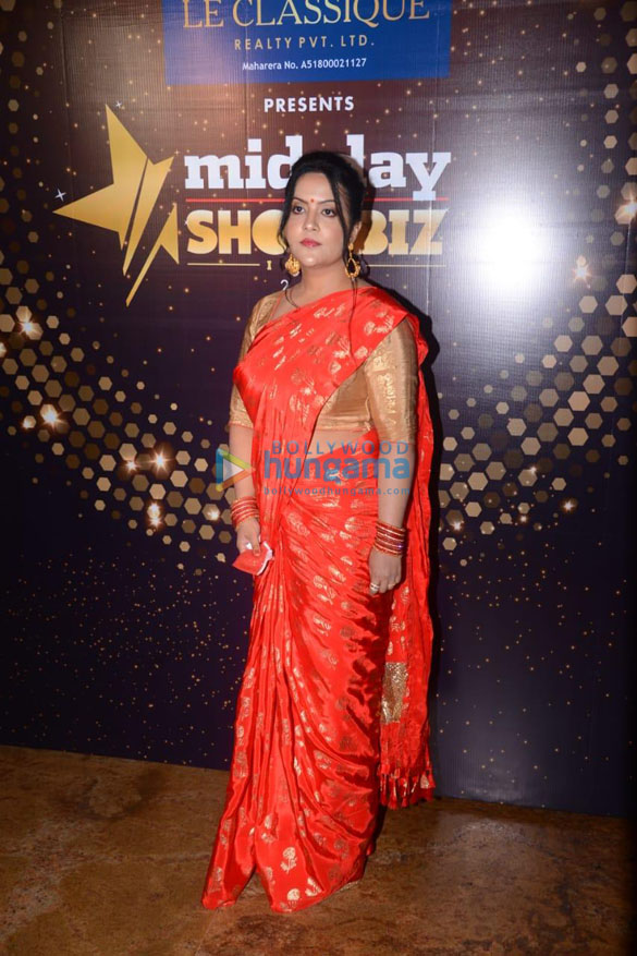 photos celebs snapped at midday showbiz icon awards 2020 1