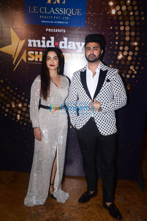 photos celebs snapped at midday showbiz icon awards 2020 2