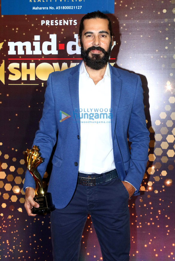 photos celebs snapped at midday showbiz icon awards 2020 9