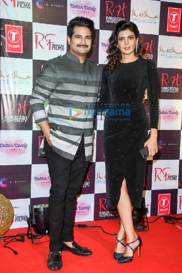 photos celebs snapped at the launch of club bombay success party of bewafa tera masoom chehra song 7