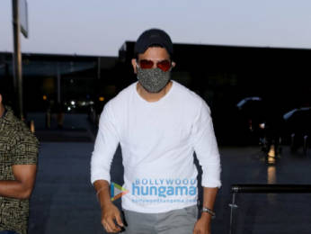 Photos: Urvashi Rautela, Kriti Sanon, and Alia Bhatt others snapped at the airport