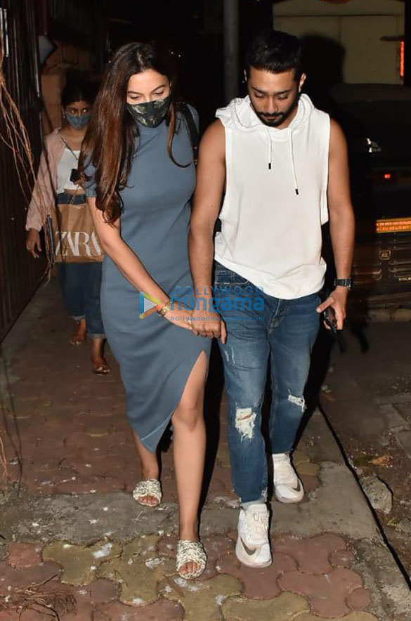 photos gauhar khan zaid darbar and manish malhotra spotted at latters store in khar 5