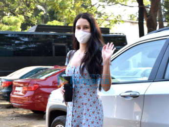 Photos: Isabel Kaif spotted in Versova