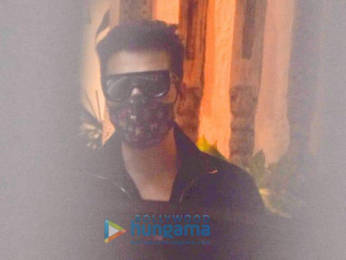 Photos: Karan Johar and Farah Khan snapped at Anil Kapoor's house in Juhu
