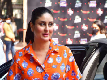 Photos: Kareena Kapoor Khan snapped at Balgandharva Rang Mandir in Bandra