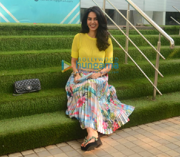 photos mallika sherawat snapped in andheri 3