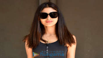 Photos: Mouni Roy snapped at a dance class in Andheri