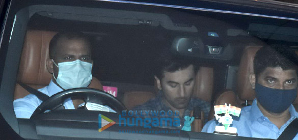 photos ranbir kapoor shraddha kapoor and dimple kapadia snapped at luv ranjan office in andheri 1