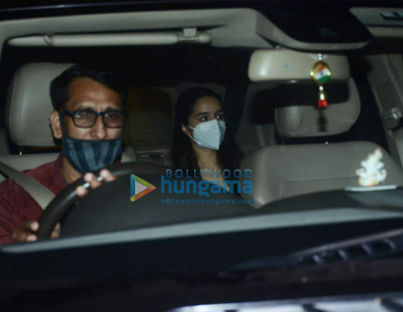 photos ranbir kapoor and shraddha kapoor snapped at luv ranjans office in juhu 2 2