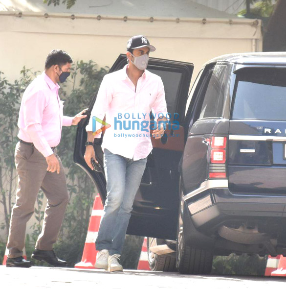 photos ranbir kapoor snapped at yrf in andheri 2