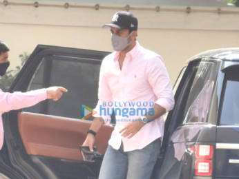 Photos: Ranbir Kapoor snapped at YRF in Andheri