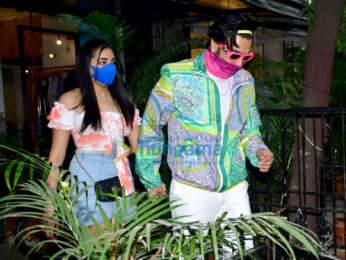Photos: Ranveer Singh spotted at a store in Bandra