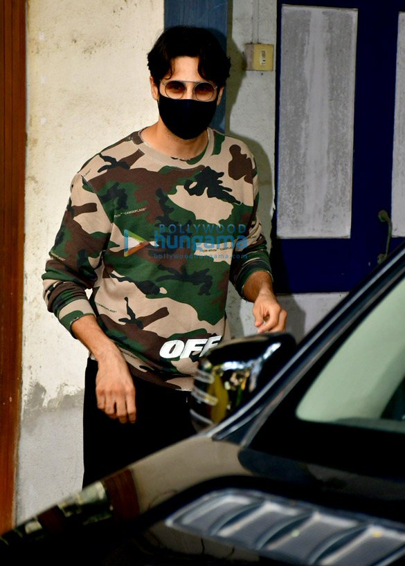 photos sidharth malhotra spotted at dubbing studio 3