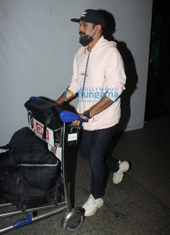 Photos: Sohum Shah and Nupur Sanon snapped at the airport