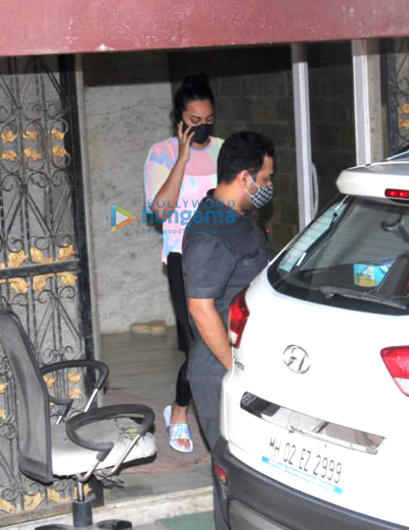 Photos: Sonakshi Sinha and Sharmin Segal spotted at Pilates Photos: Sonakshi Sinha and Sharmin Segal spotted at Pilates