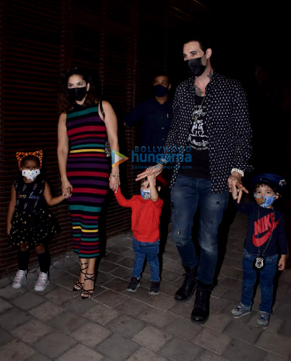 photos sunny leone and daniel webber snapped with their kids at estella juhu 1