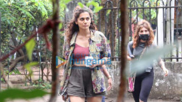 Photos: Taapsee Pannu spotted on location of a shoot in Bandra