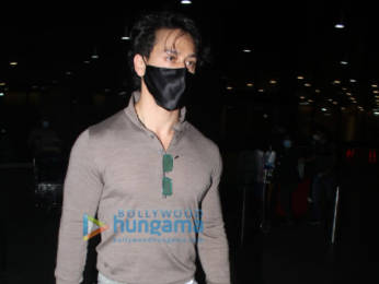 Photos: Tiger Shroff, Disha Patani and Karishma Tanna snapped at the airport