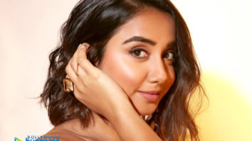 Celeb Wallpapers Of Prajakta Koli