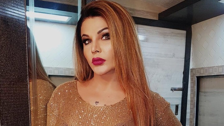 Rakhi Sawant on entering Bigg Boss14: “Ander SARDI hai, to main ekdum HOT banne wali hoon” Rakhi Sawant on entering Bigg Boss14: “Ander SARDI hai, to main ekdum HOT banne wali hoon”