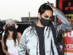 Spotted – Kiara Advani, Sidharth Malhotra, Pooja Hegde, Sunny Leone, Siddhant Chaturvedi, Ishaan Khatter, Soundarya Sharma at Airport