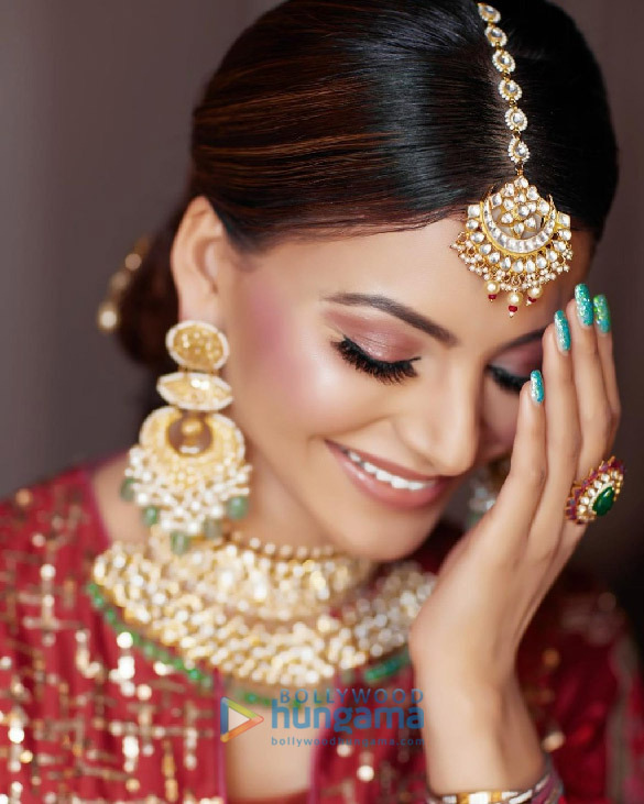 urvashi rautela3 2
