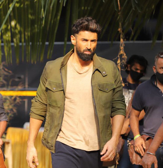 PICTURES: Aditya Roy Kapoor and Sanjana Sanghi spotted shooting for OM – The Battle Within