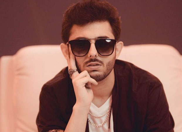 YouTuber CarryMinati to make Bollywood debut with Ajay Devgn & Amitabh Bachchan starrer MayDay YouTuber CarryMinati to make Bollywood debut with Ajay Devgn & Amitabh Bachchan starrer MayDay