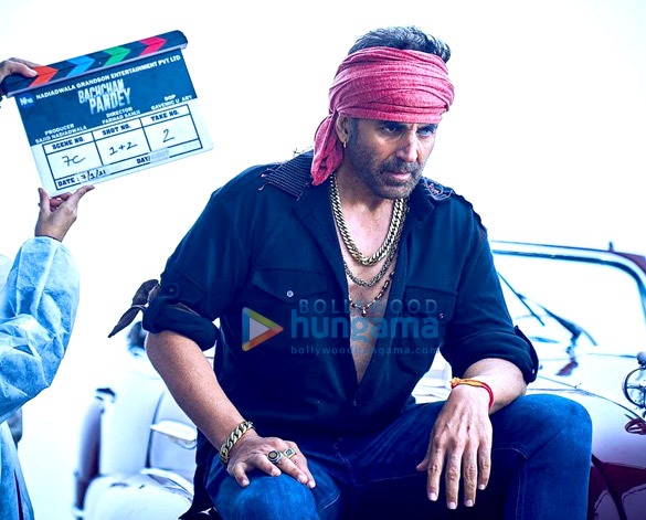 bachchan pandey 8