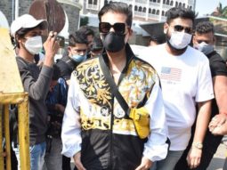 Karan Johar spotted at Gateway Of India, leaving for Varun Dhawan-Natasha Dalal’s wedding