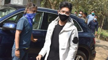 Manish Malhotra arrives at the venue for Varun Dhawan – Natasha Dalal’s wedding