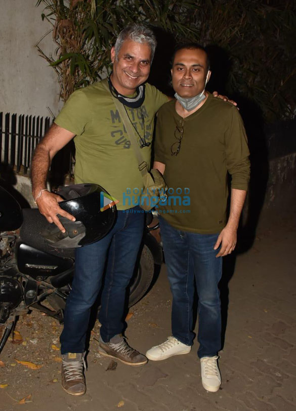 photos aamir khan and amitabh bhattacharya snapped at imraan khans house in bandra 1