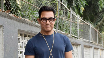 Photos: Aamir Khan snapped in Juhu
