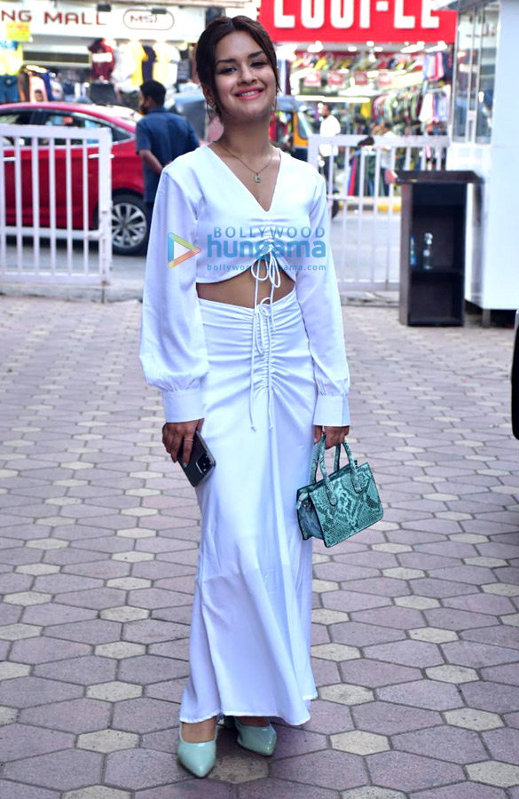 photos avneet kaur and akull tandon snapped at yauatcha bkc 4