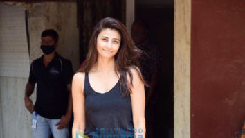 Photos: Daisy Shah and Tanishaa Mukerji spotted at Pilates