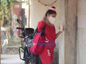 Photos: Daisy Shah and Tanishaa Mukerji spotted at Pilates