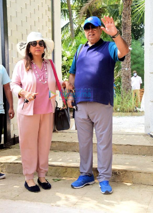 Photos: David Dhawan, Rohit Dhawan, Anjini Dhawan and Anil Dhawan spotted leaving Varun Dhawan’s wedding venue in Alibaug Photos: David Dhawan, Rohit Dhawan, Anjini Dhawan and Anil Dhawan spotted leaving Varun Dhawan’s wedding venue in Alibaug