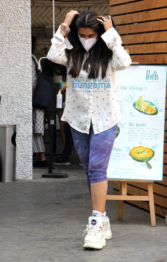 photos ekta kapoor spotted at a cafe in bandra 3