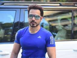 Photos: Emraan Hashmi snapped at gym in Bandra